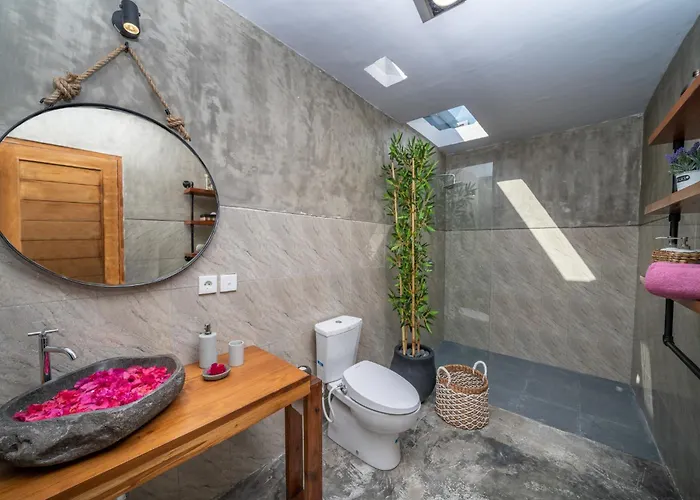 *villa Sari*closed Livingroom*near Beach*canggu* *